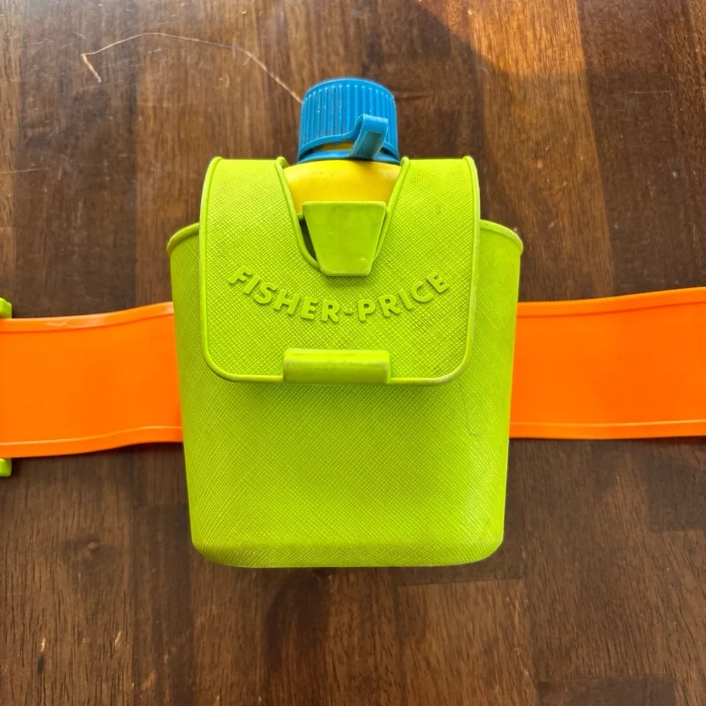 1980 Fisher-Price Explorer's Kit Belt, canteen, whistle, compass, light &guide